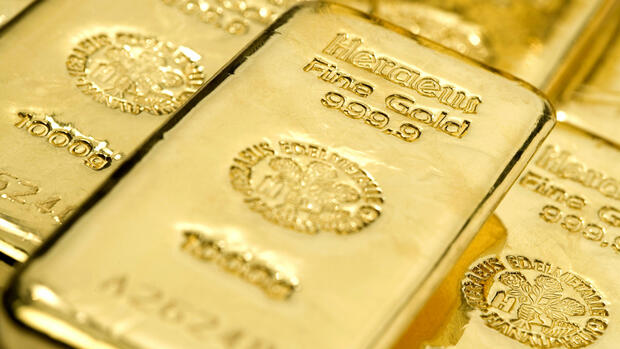 Gold: Hard times for precious metals