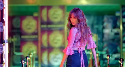 HyunA-Raises-Anticipation-With-Mrs-Nail-Concept-Photos-openingPicture.webp.webp