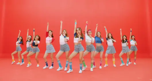 IOI-Seeks-To-Reunite-For-10th-Anniversary-of-Debut-openingPicture.webp.webp